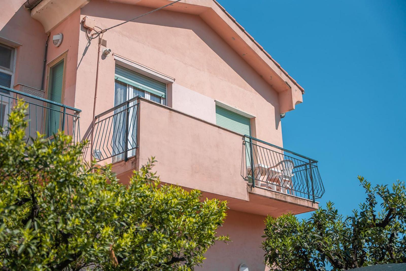 Casa Vacanze Ferrando Pietra Ligure Eksteriør bilde